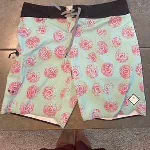 ROARK BOARDSHORTS | 32”